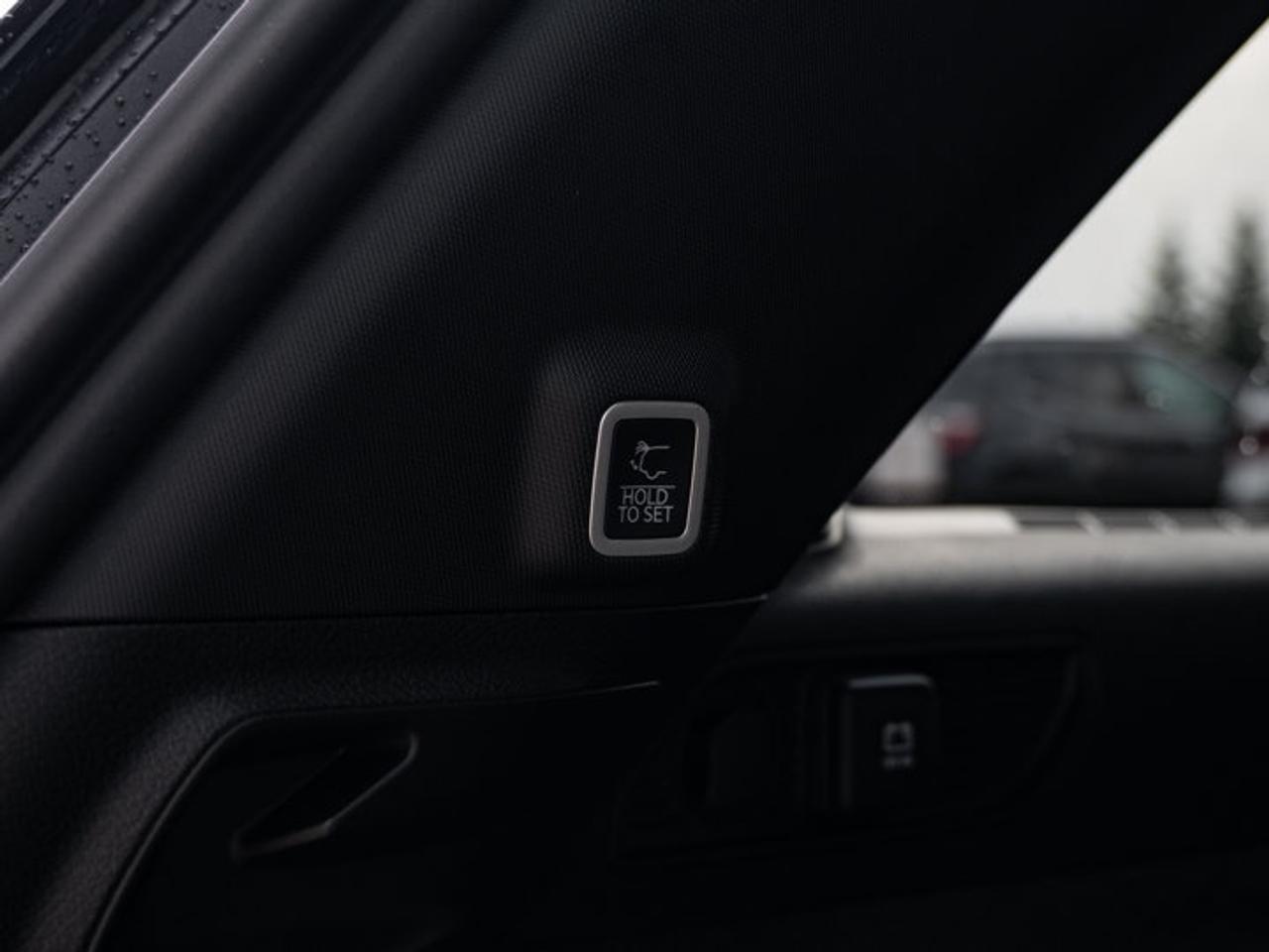 2027 Jeep Grand Cherokee Summit Photo