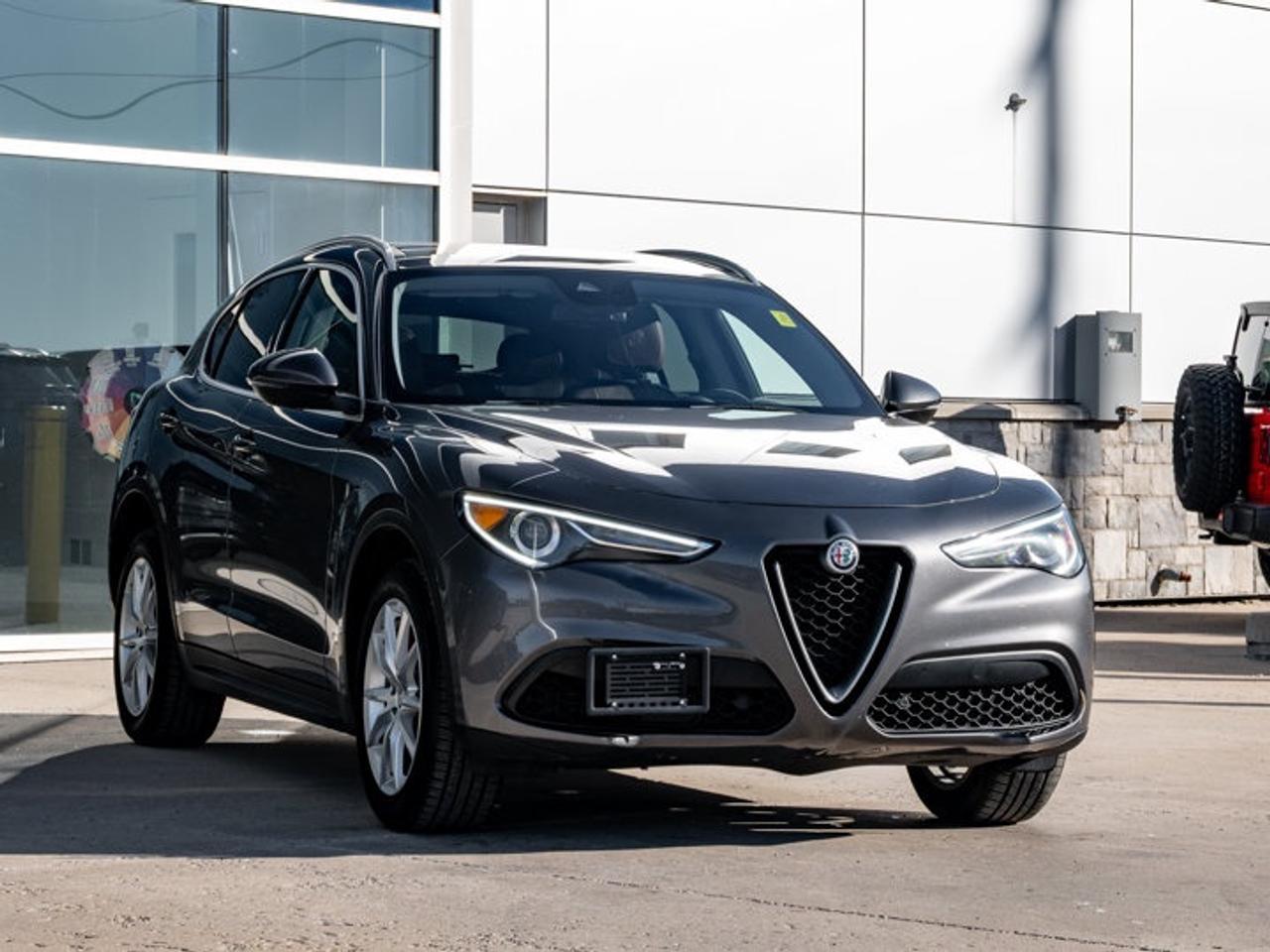 2018 Alfa Romeo Stelvio TI Photo