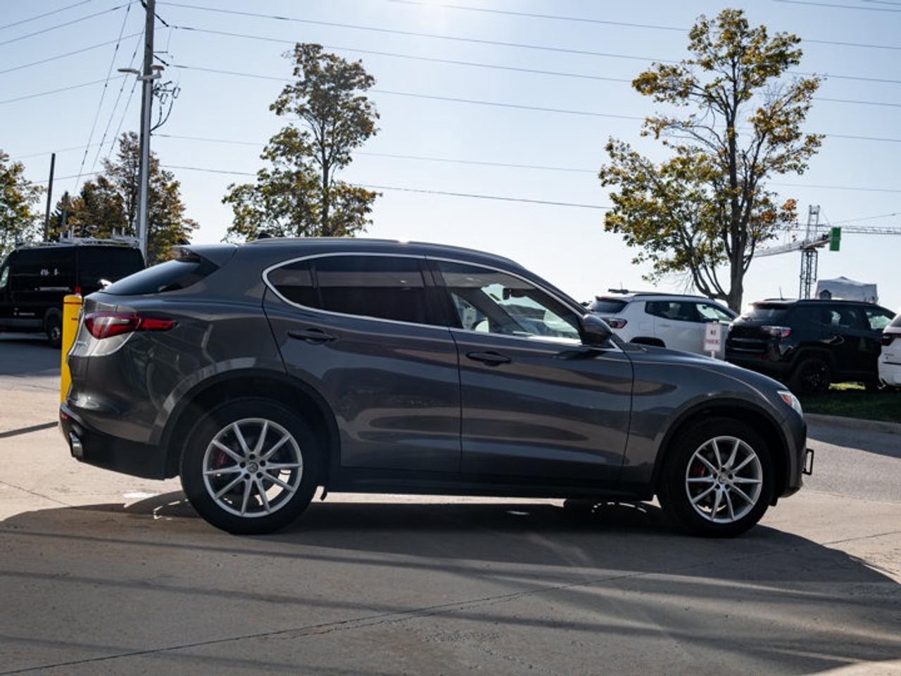 2018 Alfa Romeo Stelvio TI Photo