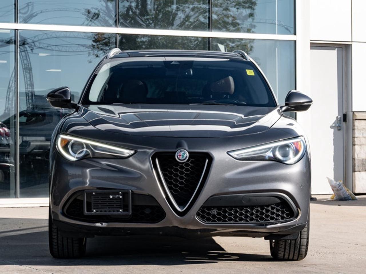 2018 Alfa Romeo Stelvio TI Photo