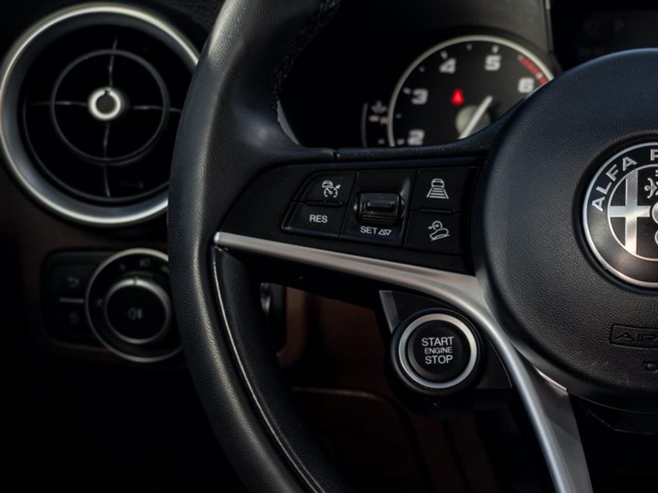 2018 Alfa Romeo Stelvio TI Photo