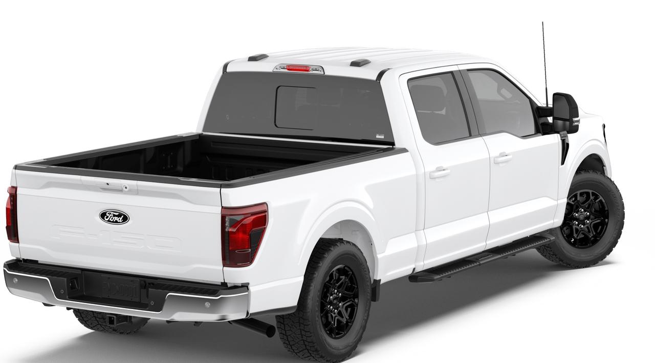 2026 Ford F-150 XLT 4WD SuperCrew 6.5' Box Photo2