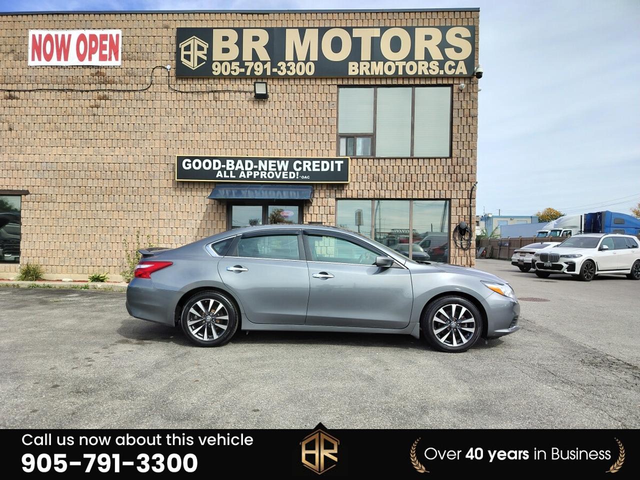 2017 Nissan Altima SV Photo