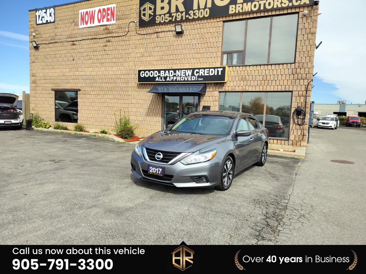 2017 Nissan Altima SV Photo