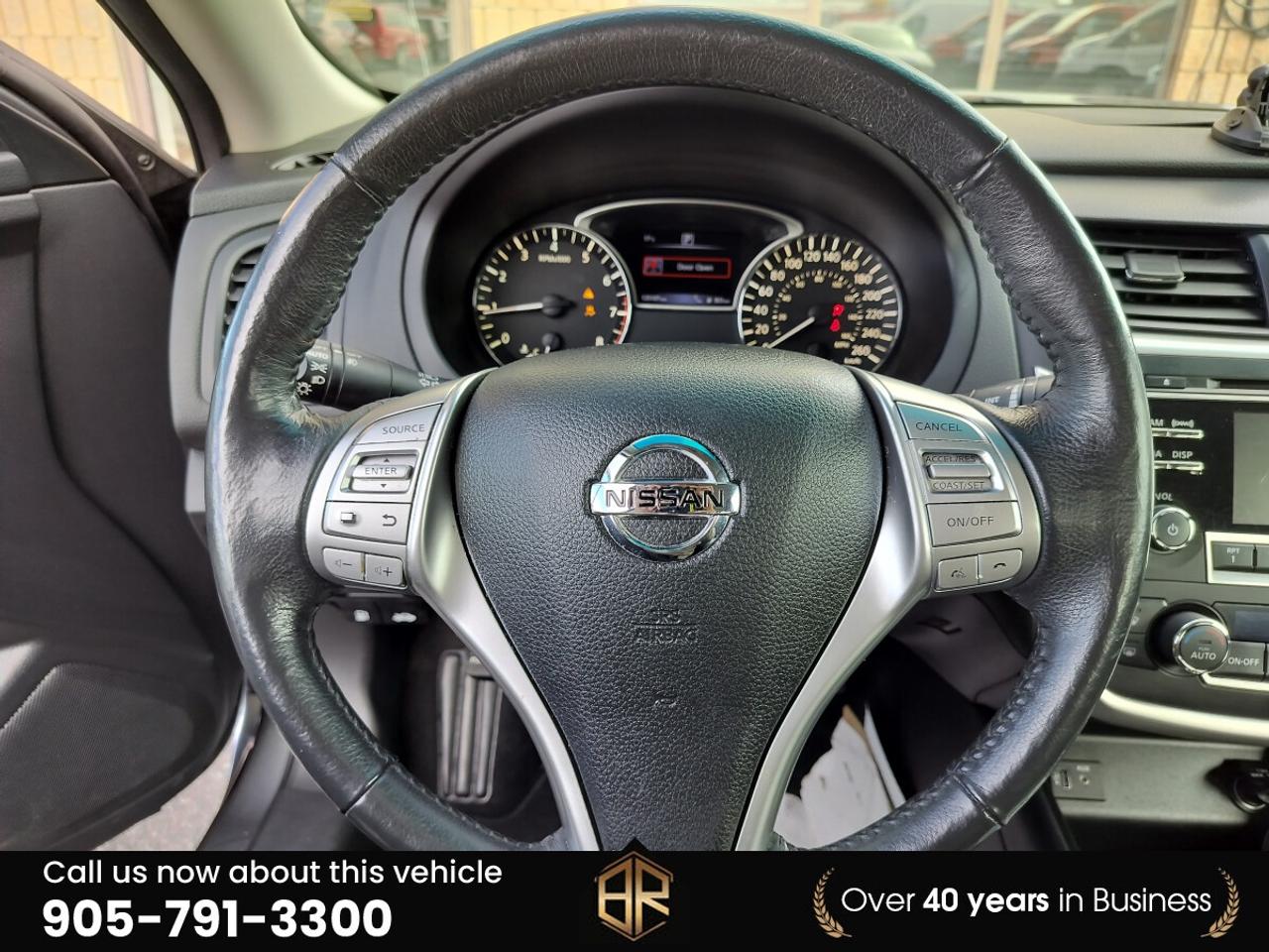 2017 Nissan Altima SV Photo