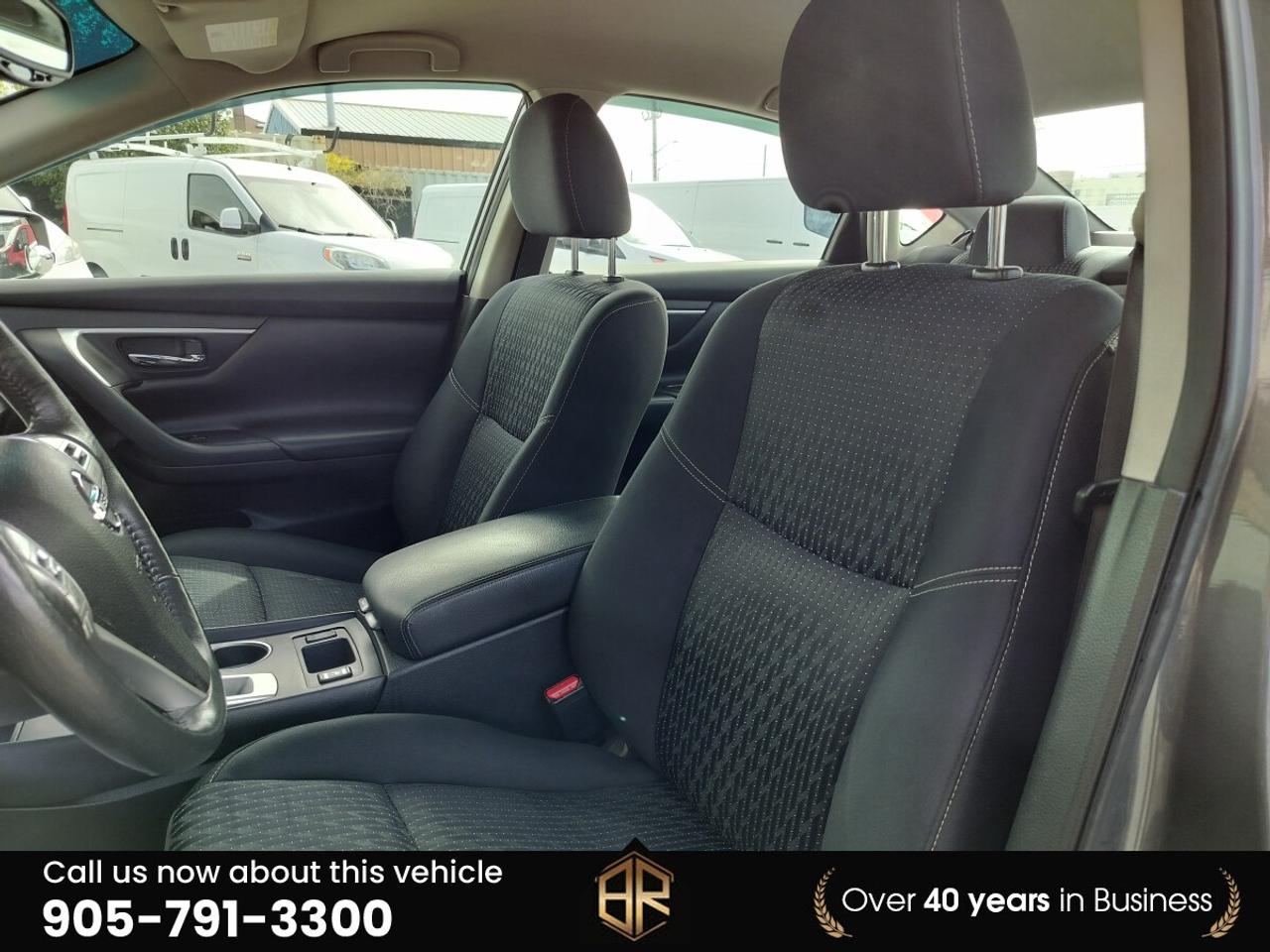 2017 Nissan Altima SV Photo