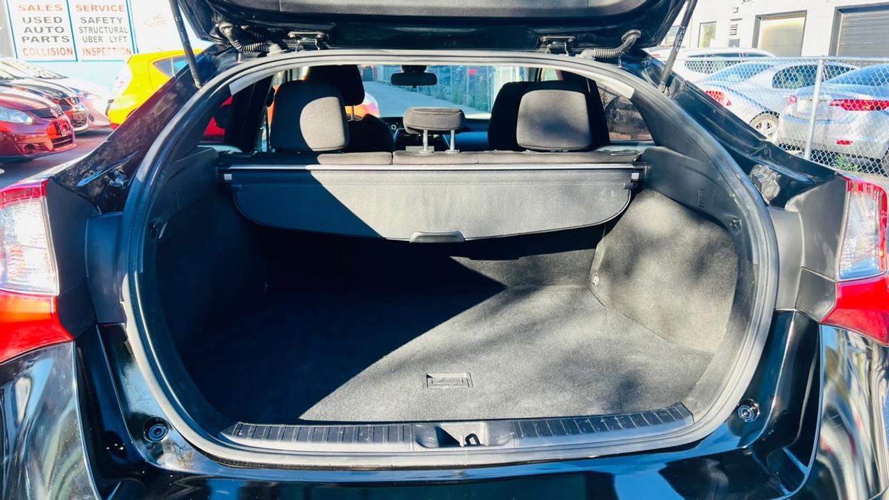 2022 Toyota Prius TECHNOLOGY Photo