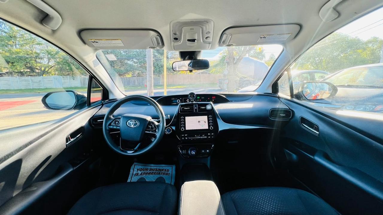 2022 Toyota Prius TECHNOLOGY Photo