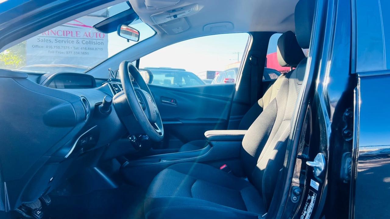 2022 Toyota Prius TECHNOLOGY Photo