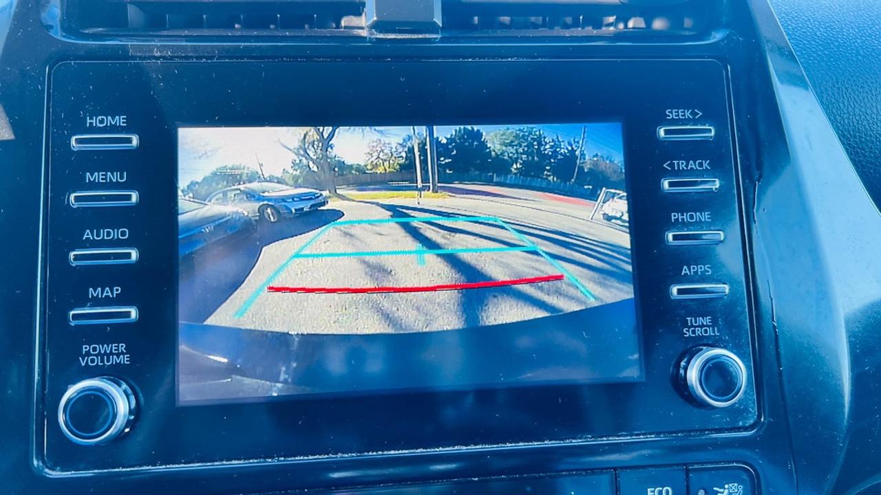 2022 Toyota Prius TECHNOLOGY Photo