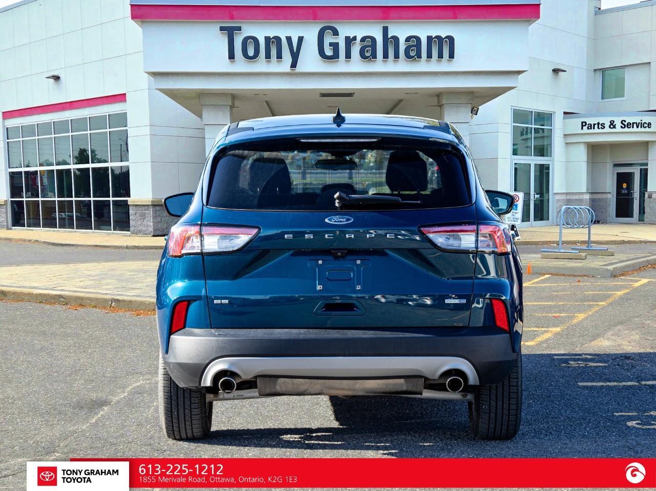2020 Ford Escape SE Photo