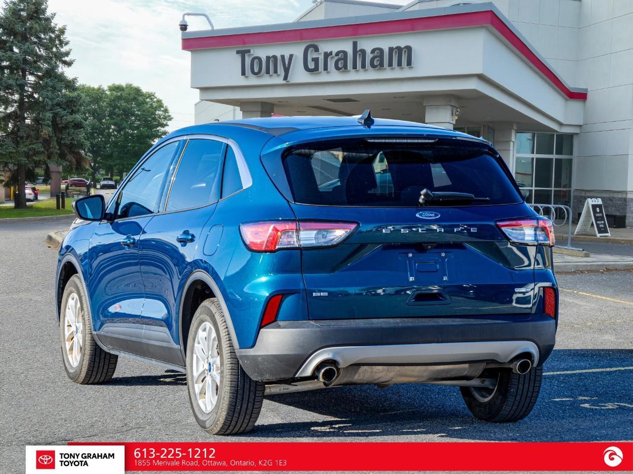 2020 Ford Escape SE Photo3