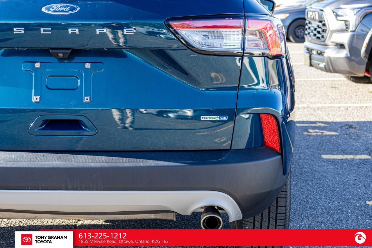 2020 Ford Escape SE Photo