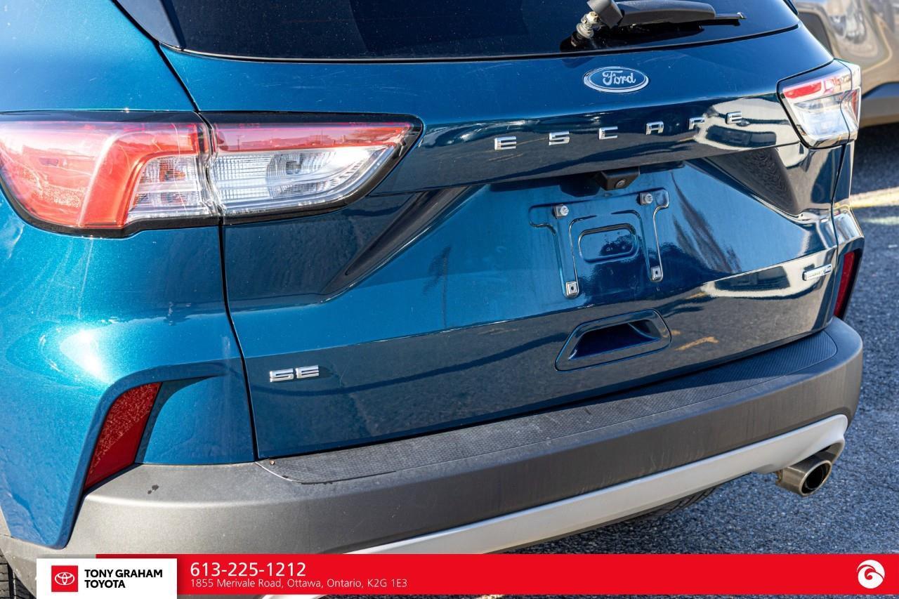2020 Ford Escape SE Photo