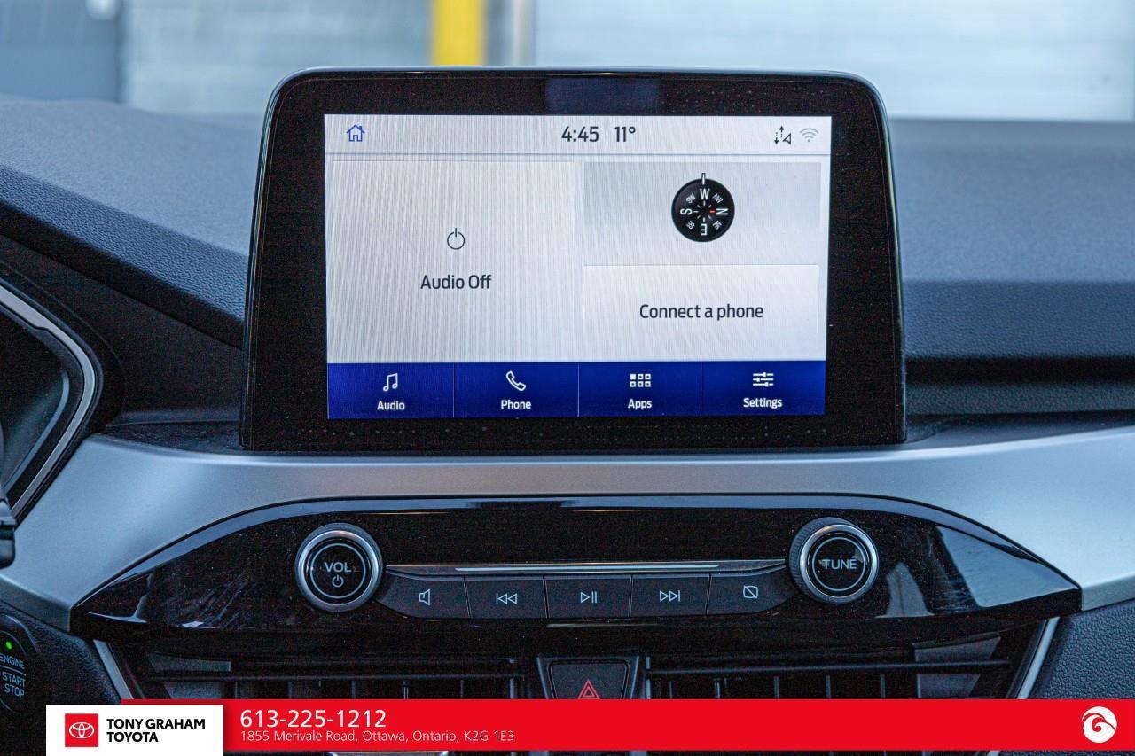 2020 Ford Escape SE Photo