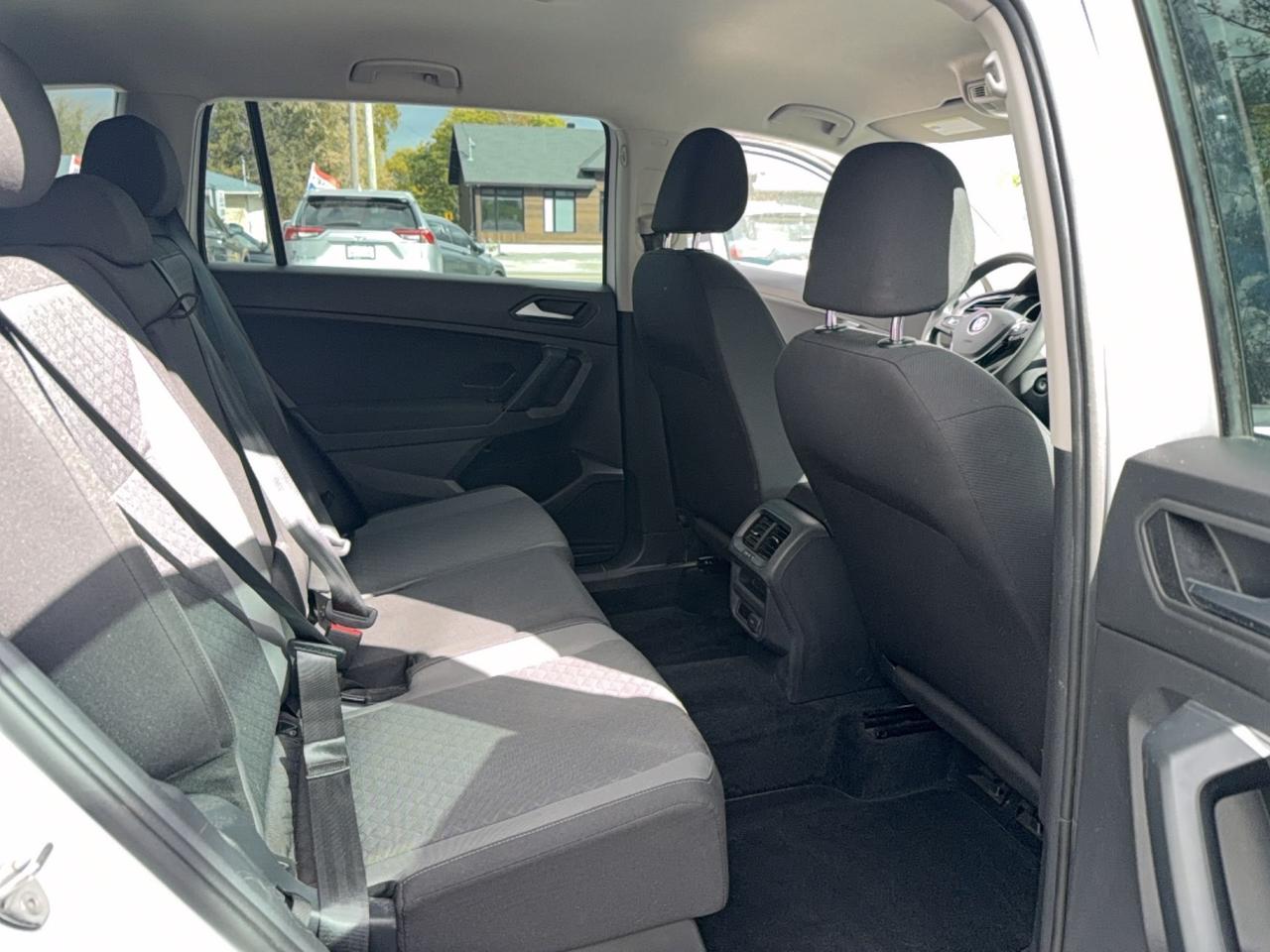 2019 Volkswagen Tiguan DRIVE ASSIST-4 MOTION-AUTO-AC-APPLE CARPLAY-ANDROID AUTO Photo