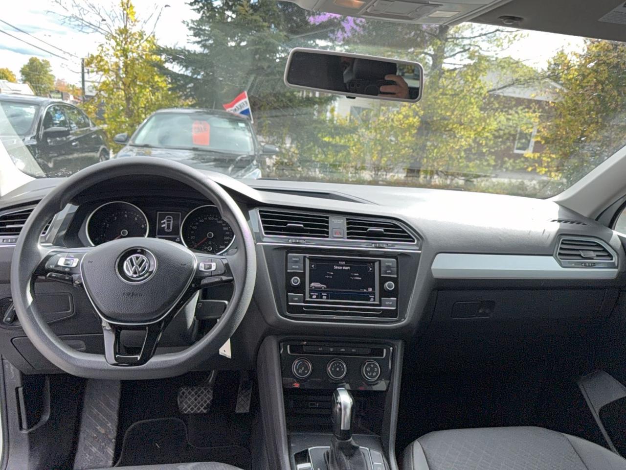 2019 Volkswagen Tiguan DRIVE ASSIST-4 MOTION-AUTO-AC-APPLE CARPLAY-ANDROID AUTO Photo