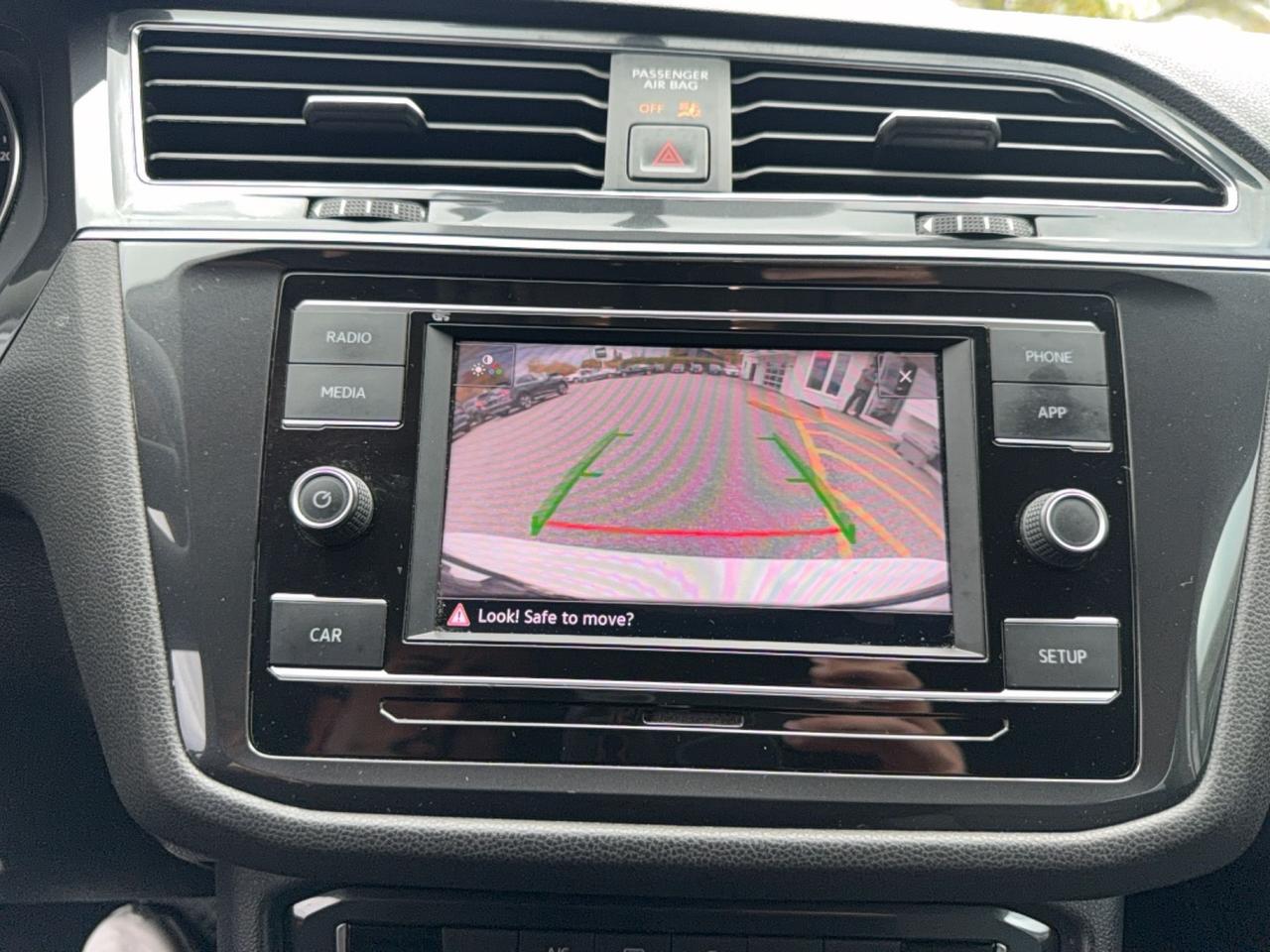 2019 Volkswagen Tiguan DRIVE ASSIST-4 MOTION-AUTO-AC-APPLE CARPLAY-ANDROID AUTO Photo