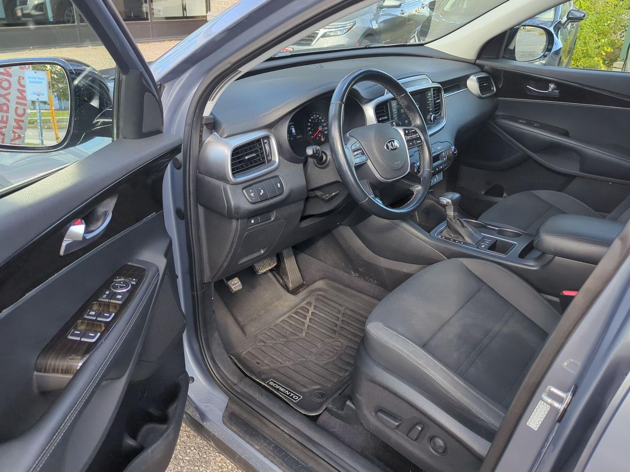 2020 Kia Sorento LX+ V6