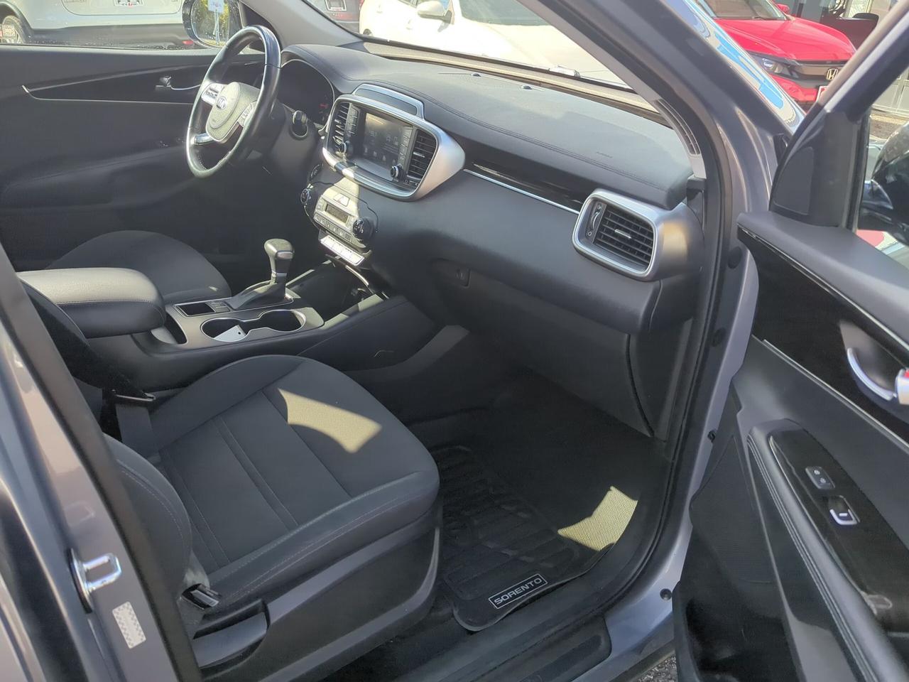 2020 Kia Sorento LX+ V6