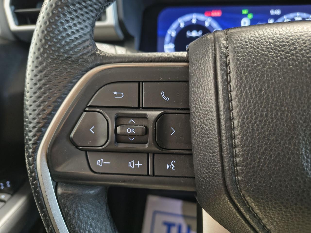 2024 Toyota Tacoma TRD Sport Photo0