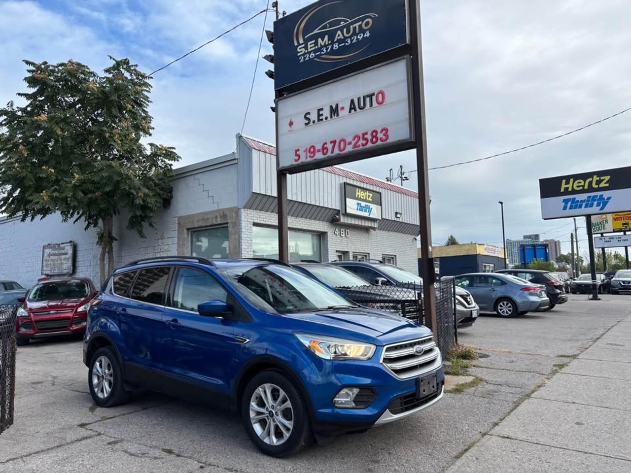 2017 Ford Escape SE Photo