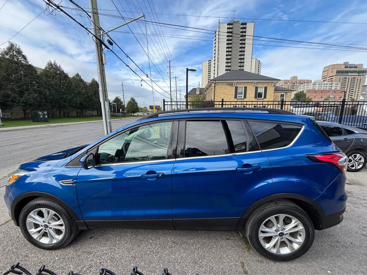 2017 Ford Escape SE Photo3