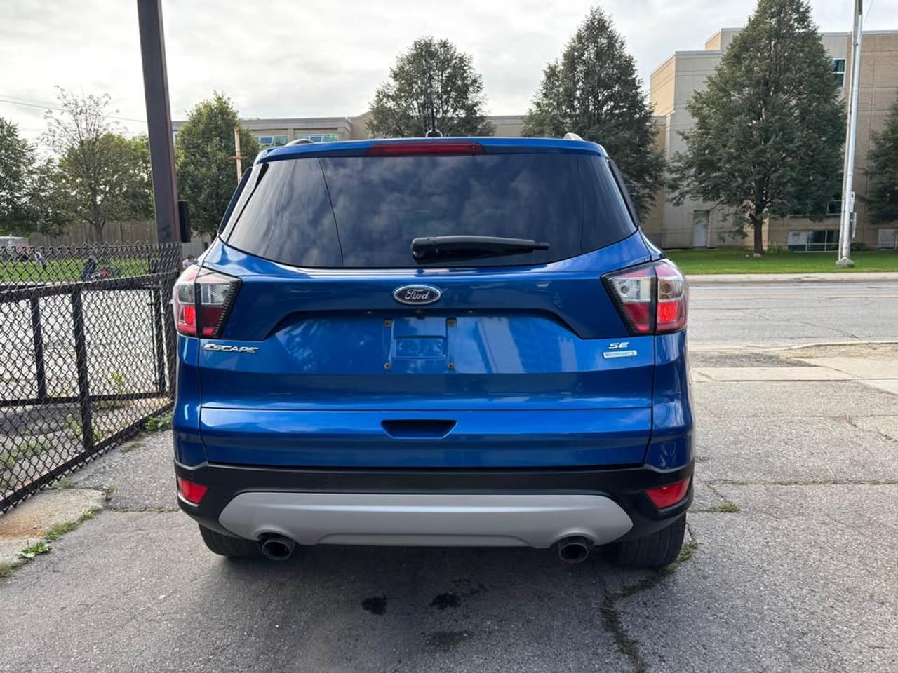 2017 Ford Escape SE Photo