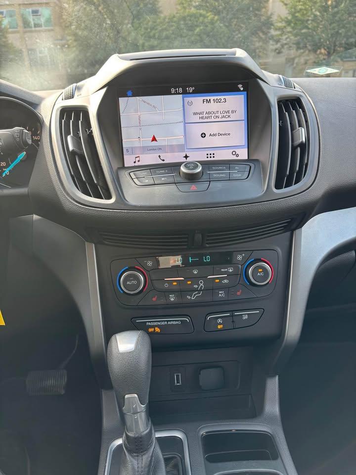 2017 Ford Escape SE Photo