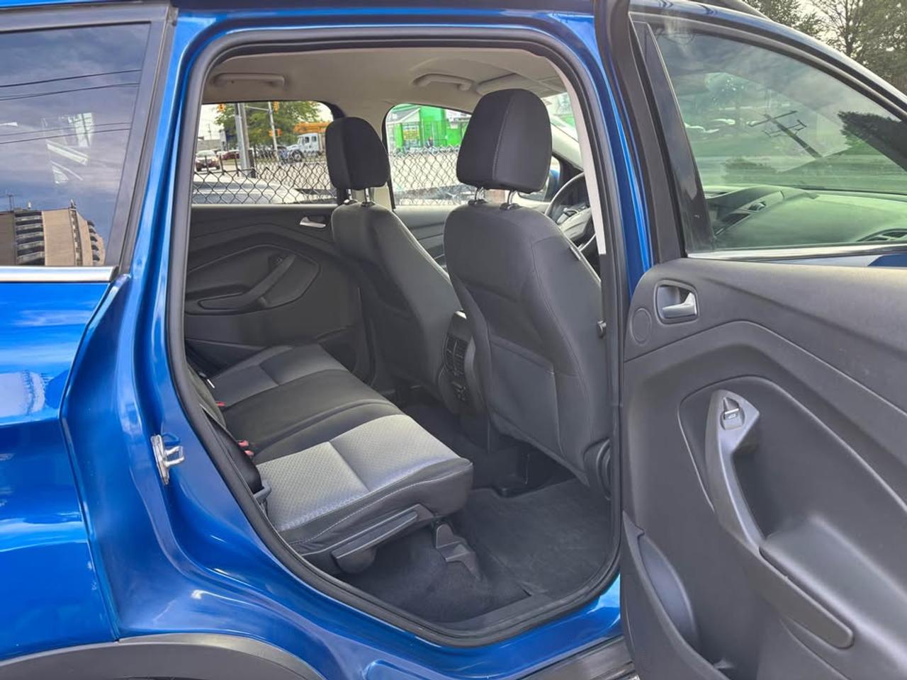 2017 Ford Escape SE Photo