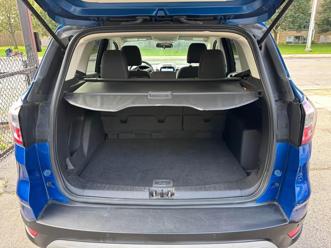 2017 Ford Escape SE Photo