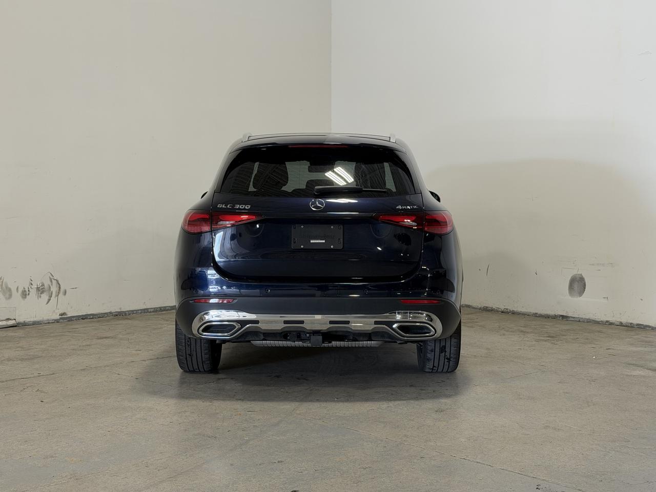 2024 Mercedes-Benz GLC-Class GLC 300 MILD HYBRID | WIRELESS CARPLAY | PANOROOF Photo4