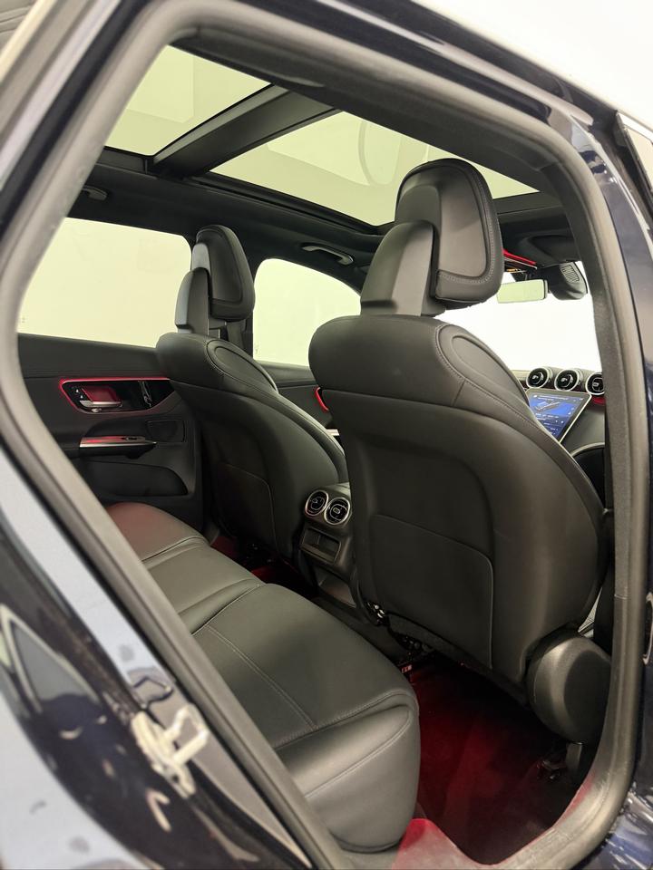 2024 Mercedes-Benz GLC-Class GLC 300 MILD HYBRID | WIRELESS CARPLAY | PANOROOF Photo