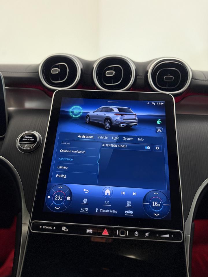 2024 Mercedes-Benz GLC-Class GLC 300 MILD HYBRID | WIRELESS CARPLAY | PANOROOF Photo