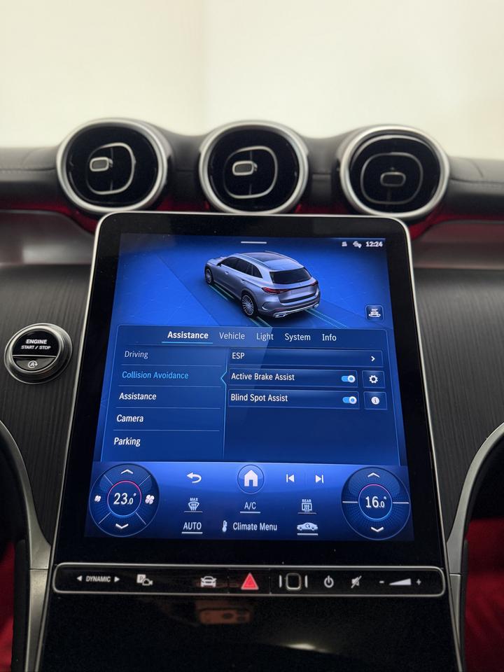 2024 Mercedes-Benz GLC-Class GLC 300 MILD HYBRID | WIRELESS CARPLAY | PANOROOF Photo