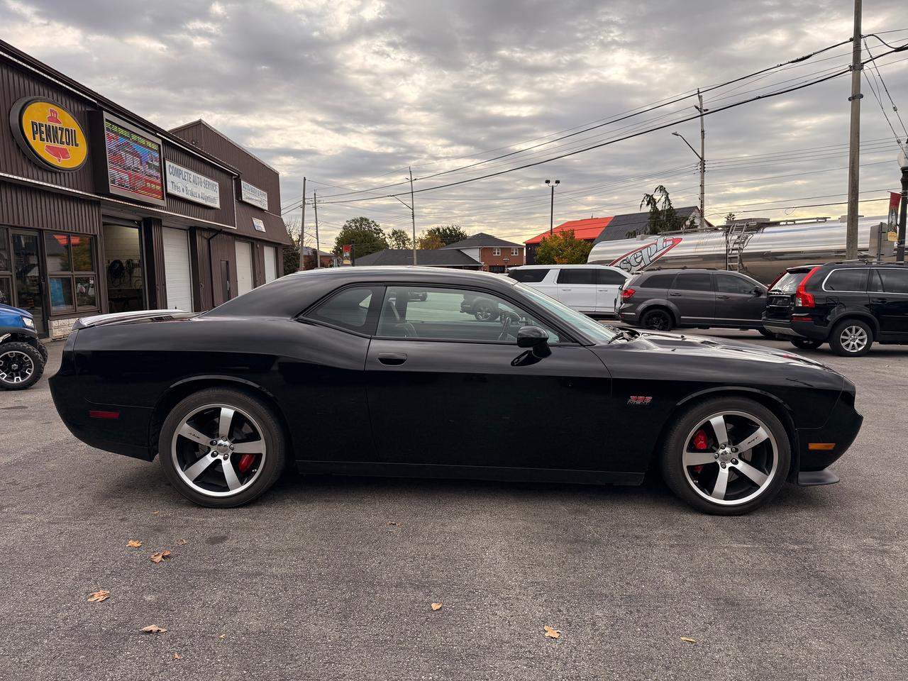 2012 Dodge Challenger SRT8 392 Photo