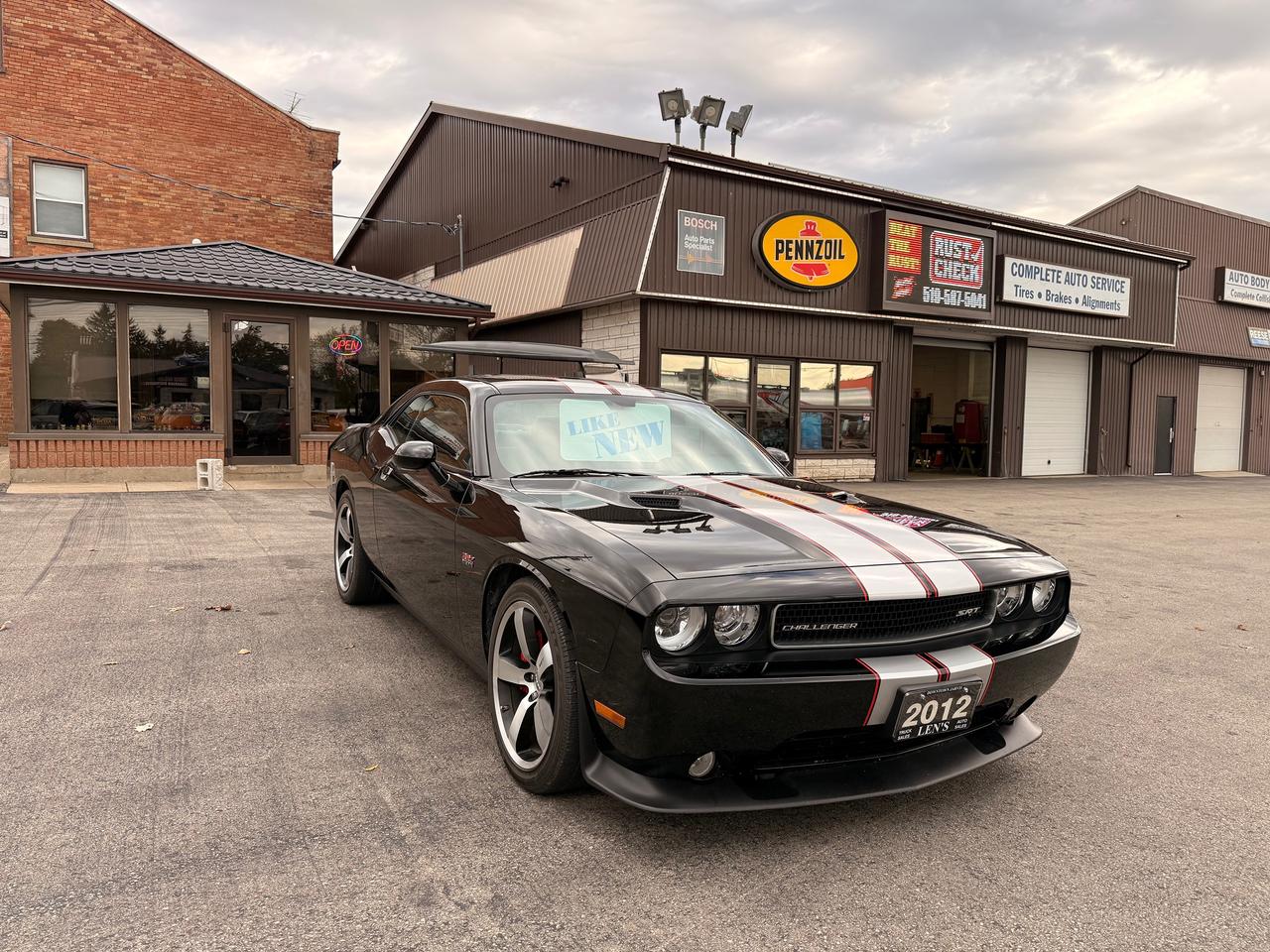 2012 Dodge Challenger SRT8 392 Photo2