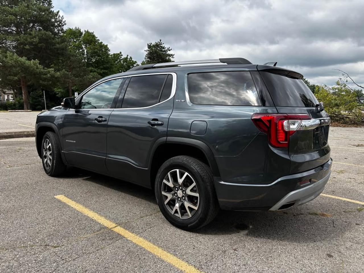 2020 GMC Acadia SLE Photo5