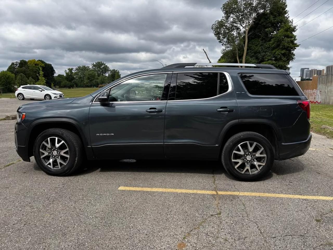 2020 GMC Acadia SLE Photo