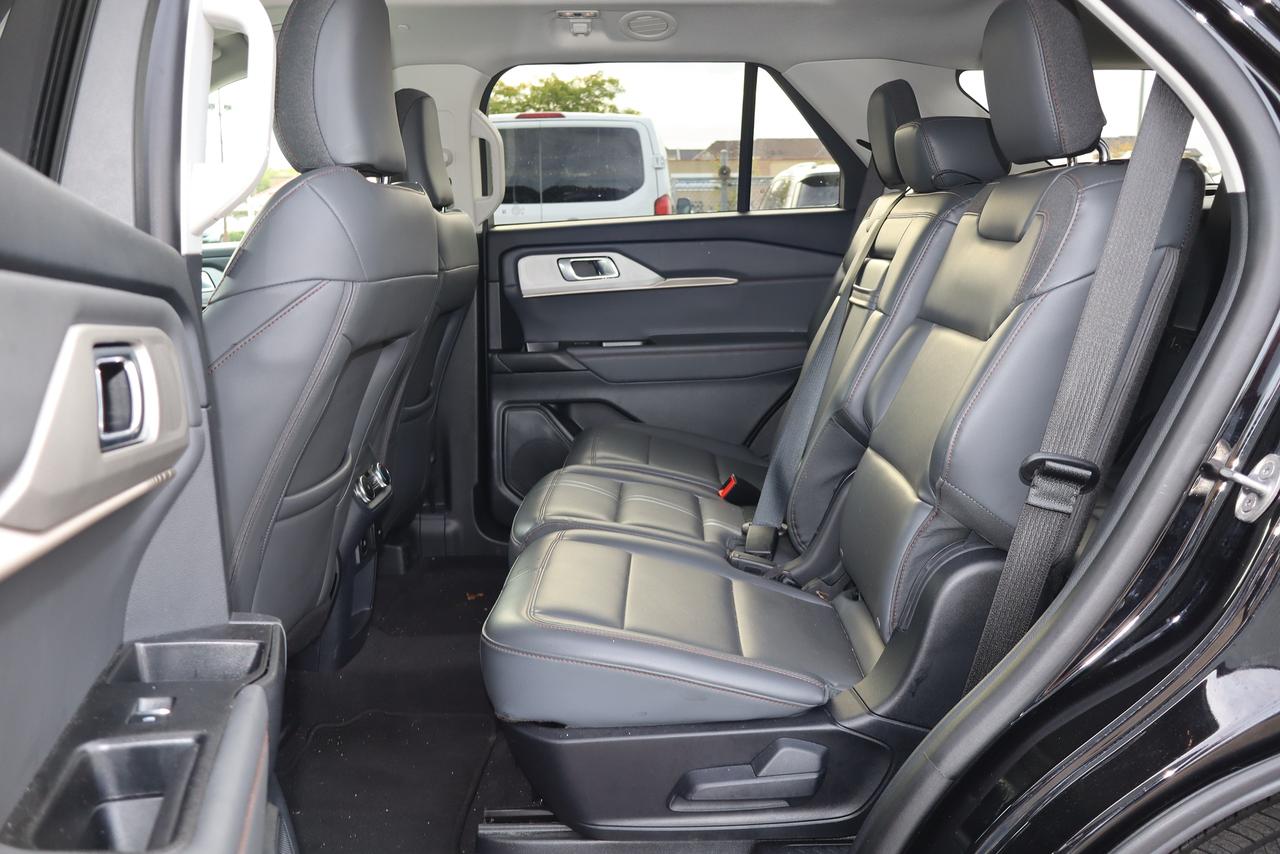 2026 Ford Explorer Active w/200A Pkg Photo