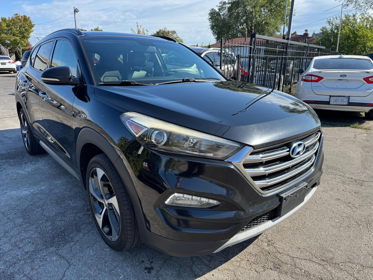 2017 Hyundai Tucson AWD 1.6L SE | CERTIFIED | NO ACCIDENTS Photo2