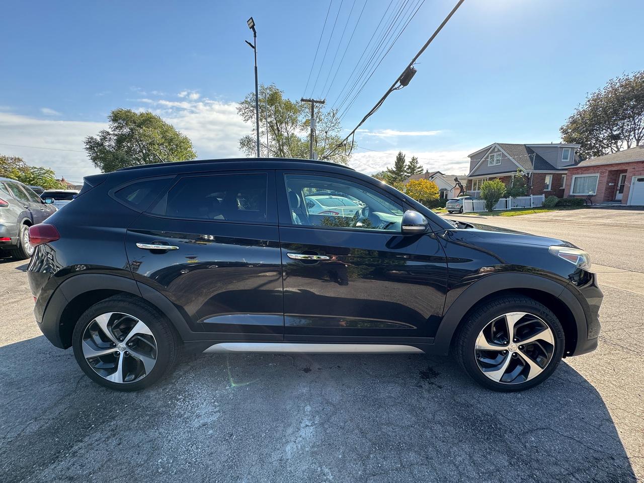 2017 Hyundai Tucson AWD 1.6L SE | CERTIFIED | NO ACCIDENTS Photo3
