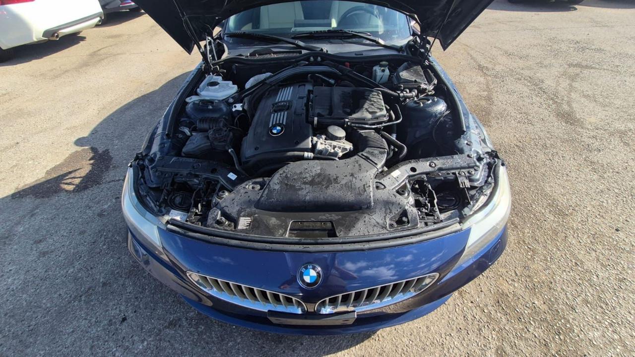 2011 BMW Z4 CONVERTIBLE sDrive35i, ONLY 134KMS, LOADED, CERT Photo