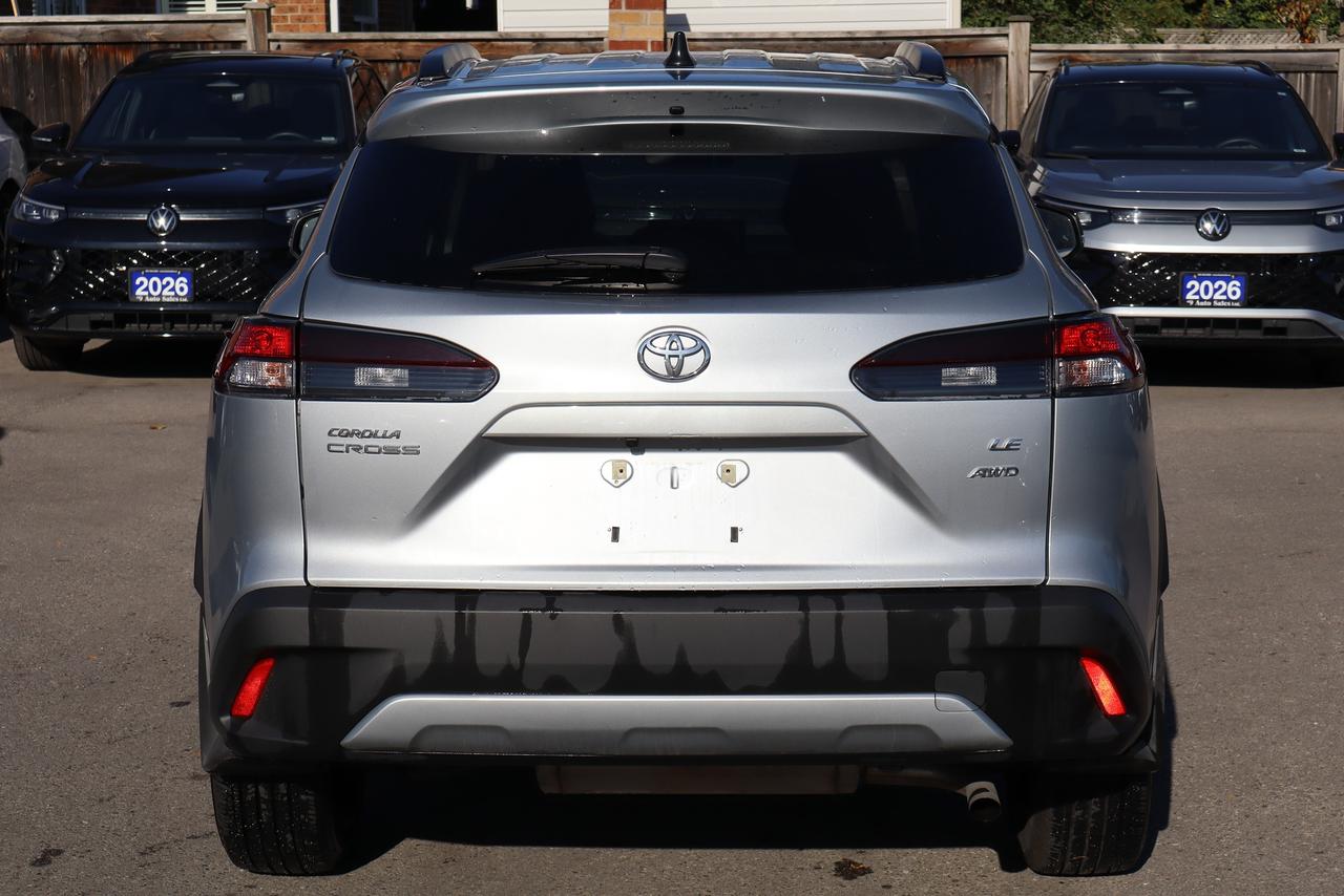 2026 Toyota Corolla Cross LE AWD Photo4