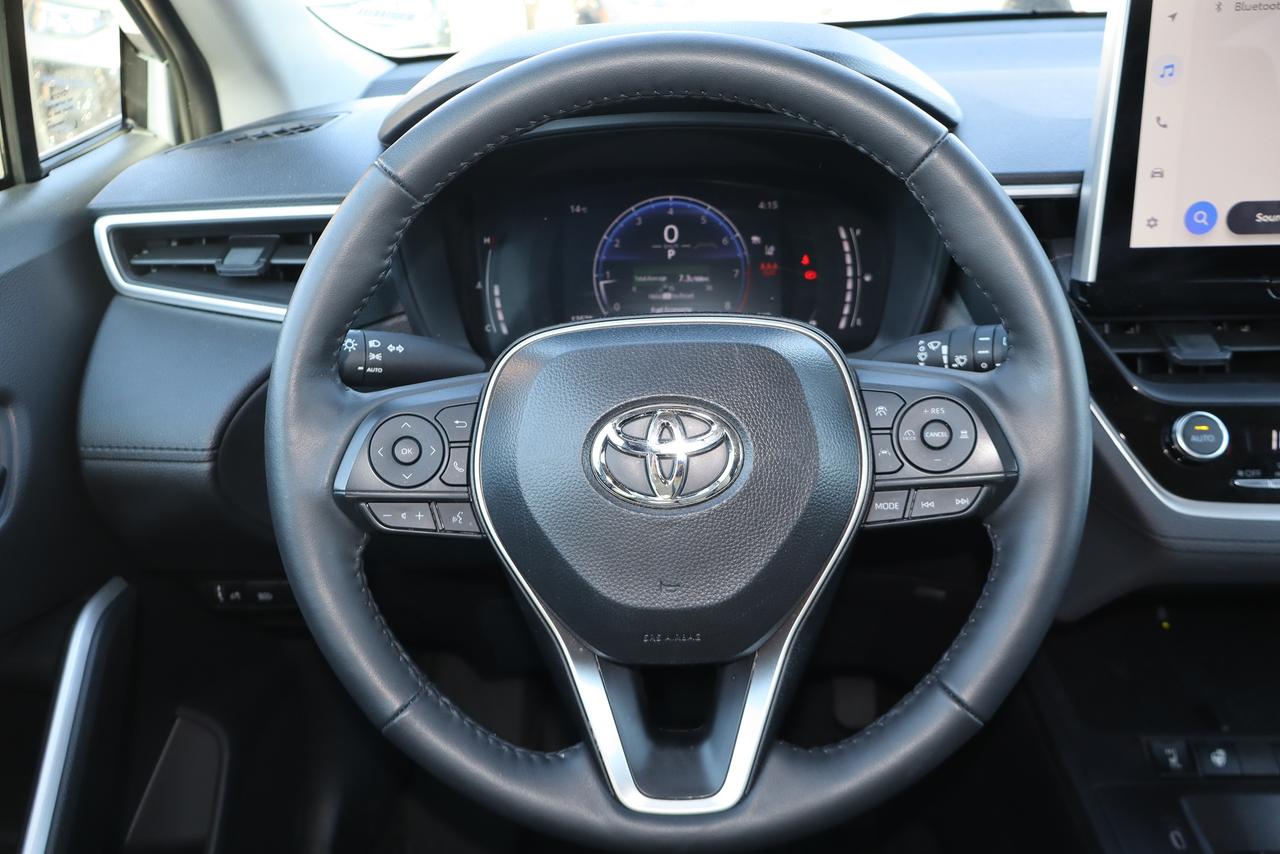 2026 Toyota Corolla Cross LE AWD Photo