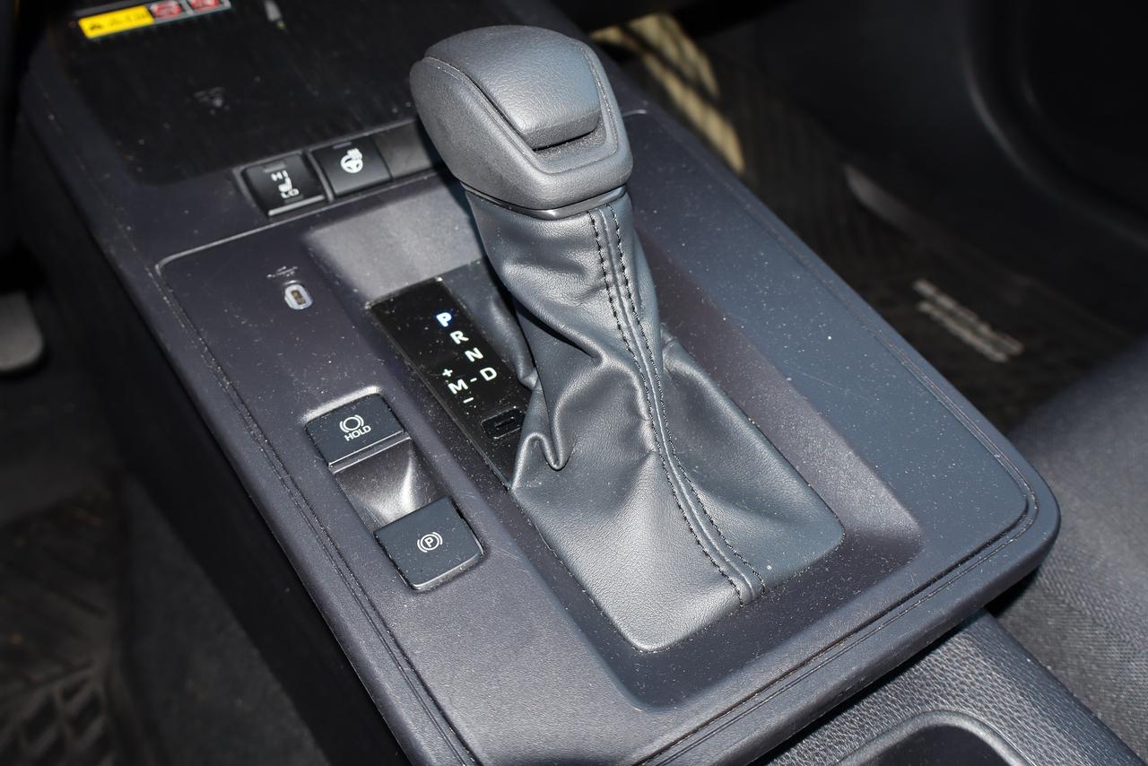 2026 Toyota Corolla Cross LE AWD Photo