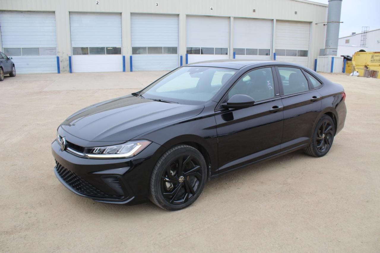 2026 Volkswagen Jetta Comfortline Sport w/Htd L.wrap, S/R, BUC - Photo #1