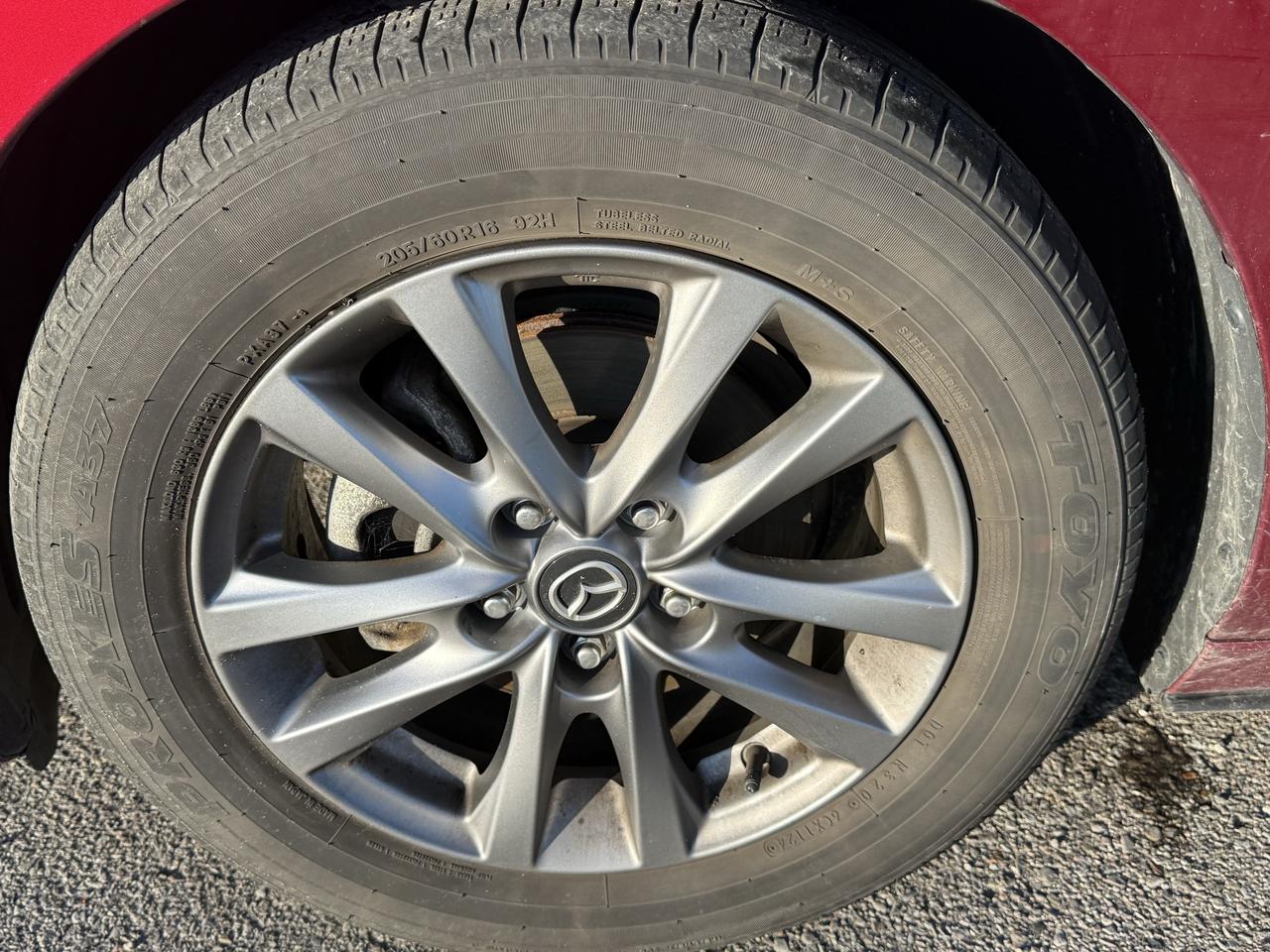 2024 Mazda MAZDA3 GS Photo