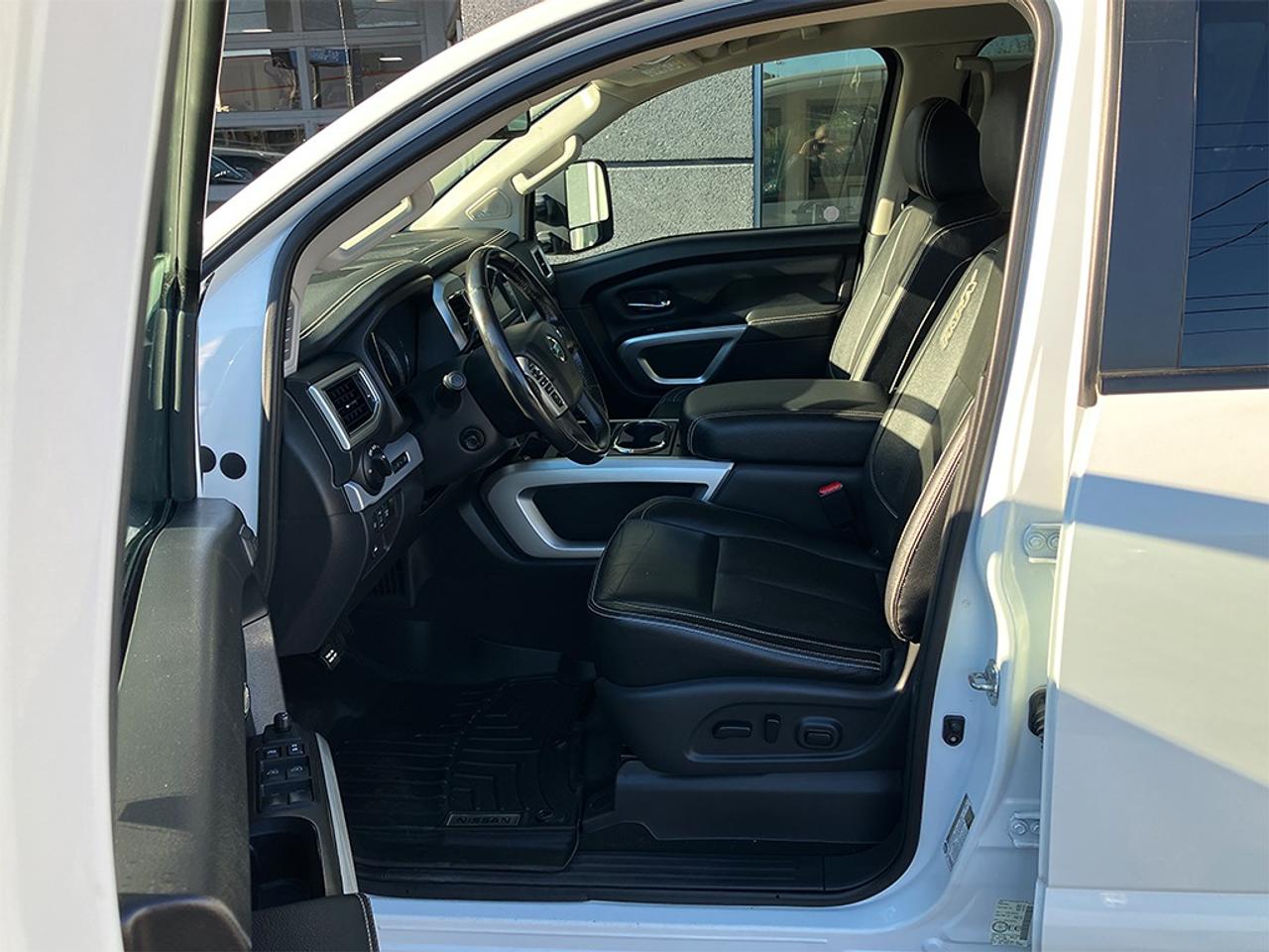2019 Nissan Titan XD | PRO-4X | DIESEL | NAVI | 360 CAMERA | LEATHER Photo