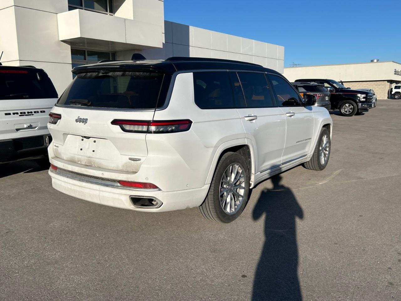2024 Jeep Grand Cherokee L Summit 4x4 Photo